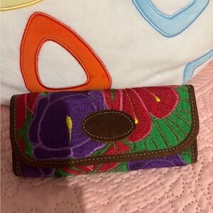 Colorful Embroidered Women's Clutch
